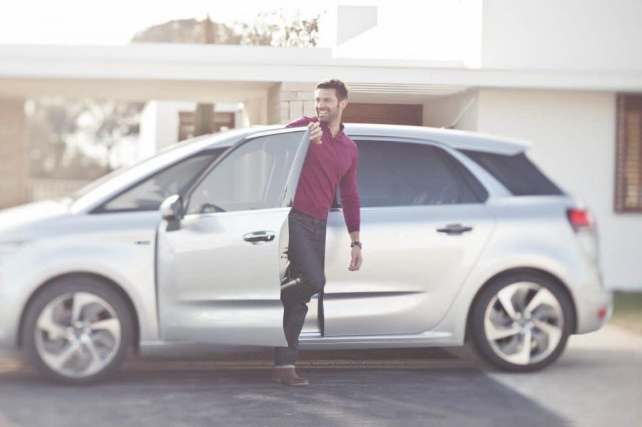  Citroen C4 Picasso 2013 года  (фото 37 из 50)